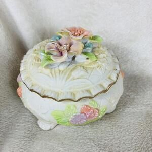 Trinket Box With Lid Resin Flowers Round Floral Covered Keepsake Jar 3.5” x 3.5”